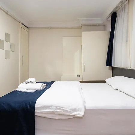 Nadif Suites *
